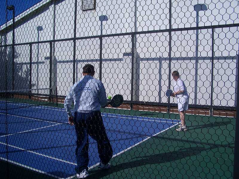 CIMG2344.JPG - Dick and Tayt Baldwin, playing their second match